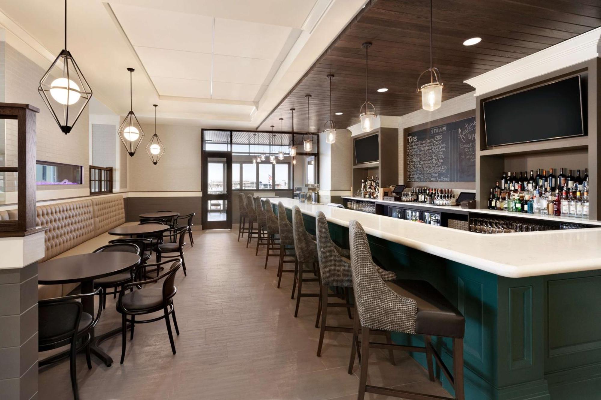Embassy Suites By Hilton Wilmington Riverfront Exteriér fotografie