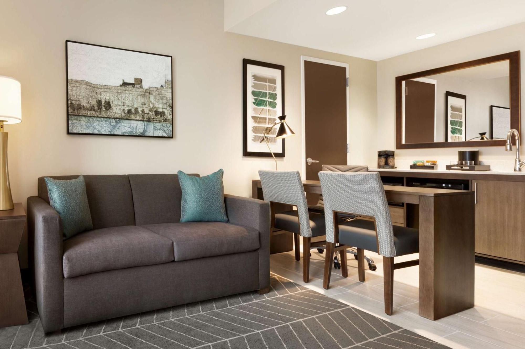 Embassy Suites By Hilton Wilmington Riverfront Exteriér fotografie