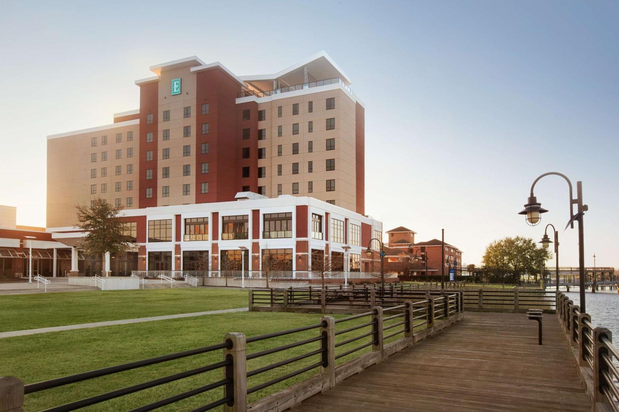 Embassy Suites By Hilton Wilmington Riverfront Exteriér fotografie