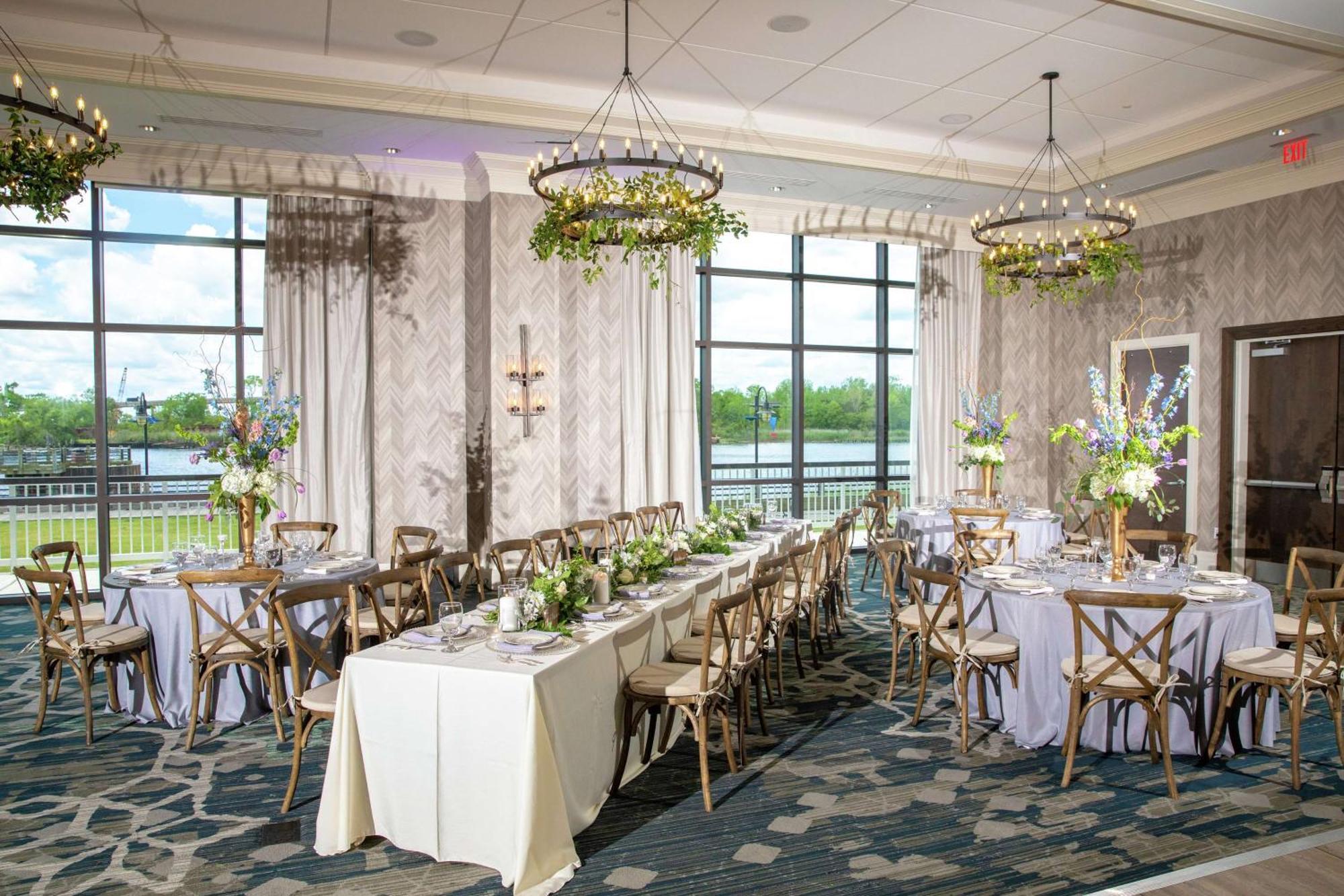 Embassy Suites By Hilton Wilmington Riverfront Exteriér fotografie